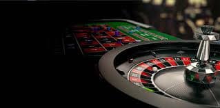 Bikini Paradise bonus feature trigger with free spins counter on qq1221 rtp